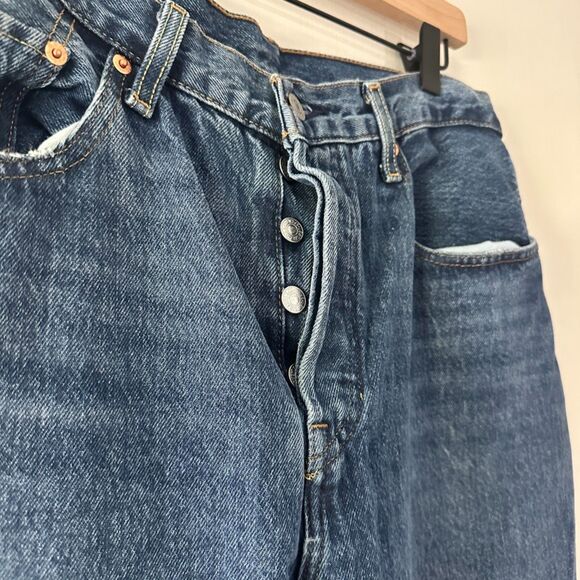 Levi’s 501 Womens High Waisted Blue Button Fly Denim Cotton Premium Jeans 30x28 - Picture 3 of 9